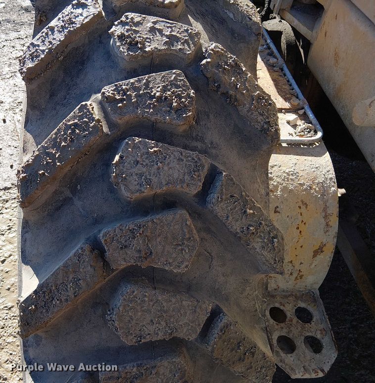 image for item FK0748 1997 Caterpillar 140H motor grader