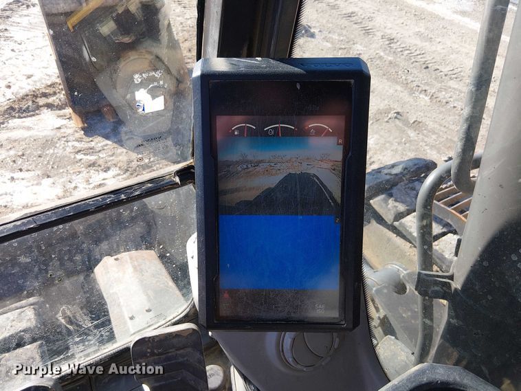 image for item FK0749 2017 Volvo ECR145EL mini excavator