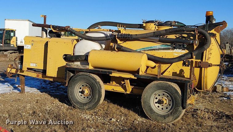 image for item FK0750 2004 Ring-O-Matic 550 Jet Vac vacuum excavator