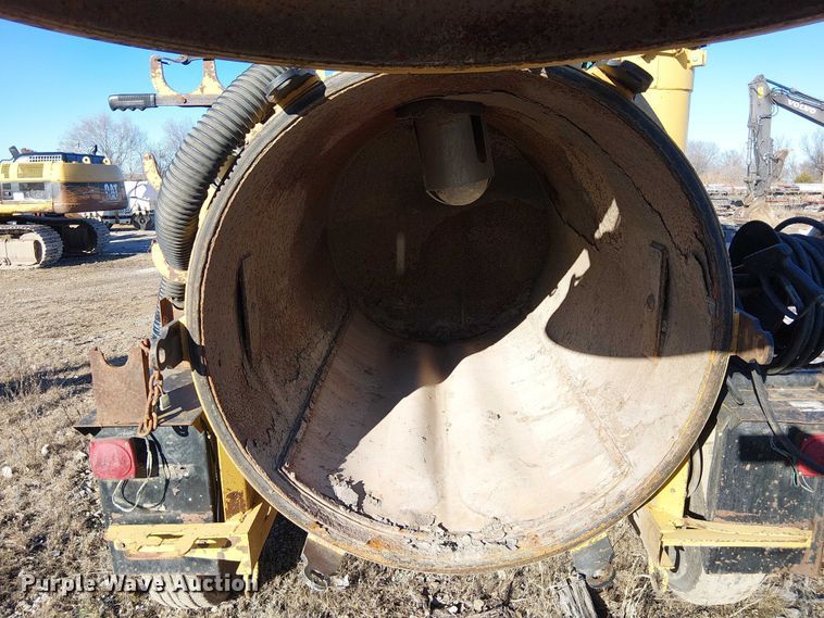 image for item FK0750 2004 Ring-O-Matic 550 Jet Vac vacuum excavator