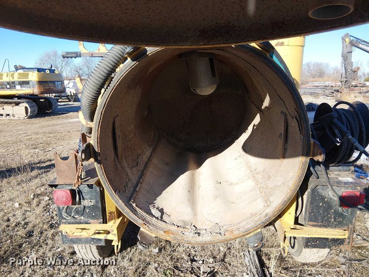 image for item FK0750 2004 Ring-O-Matic 550 Jet Vac vacuum excavator