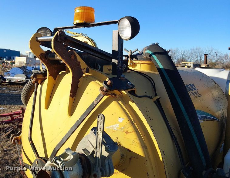 image for item FK0750 2004 Ring-O-Matic 550 Jet Vac vacuum excavator