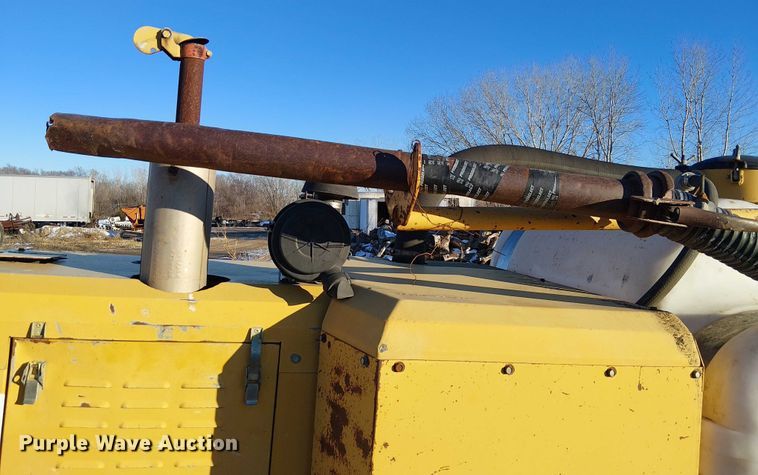 image for item FK0750 2004 Ring-O-Matic 550 Jet Vac vacuum excavator