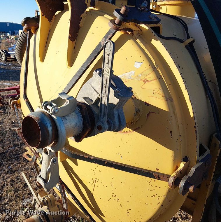 image for item FK0750 2004 Ring-O-Matic 550 Jet Vac vacuum excavator