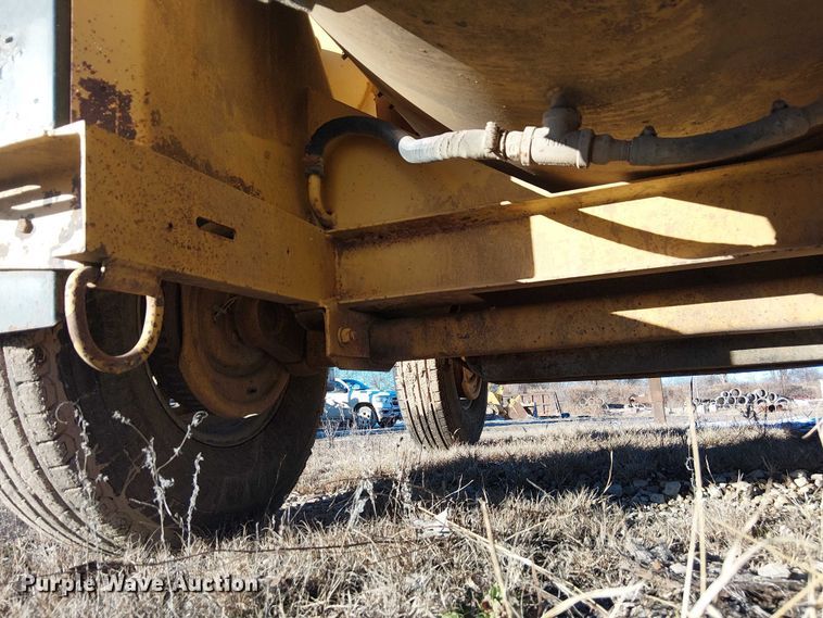 image for item FK0750 2004 Ring-O-Matic 550 Jet Vac vacuum excavator