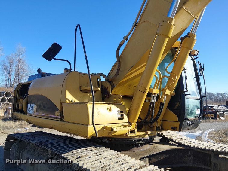 image for item FK0755 2006 Caterpillar 330C excavator