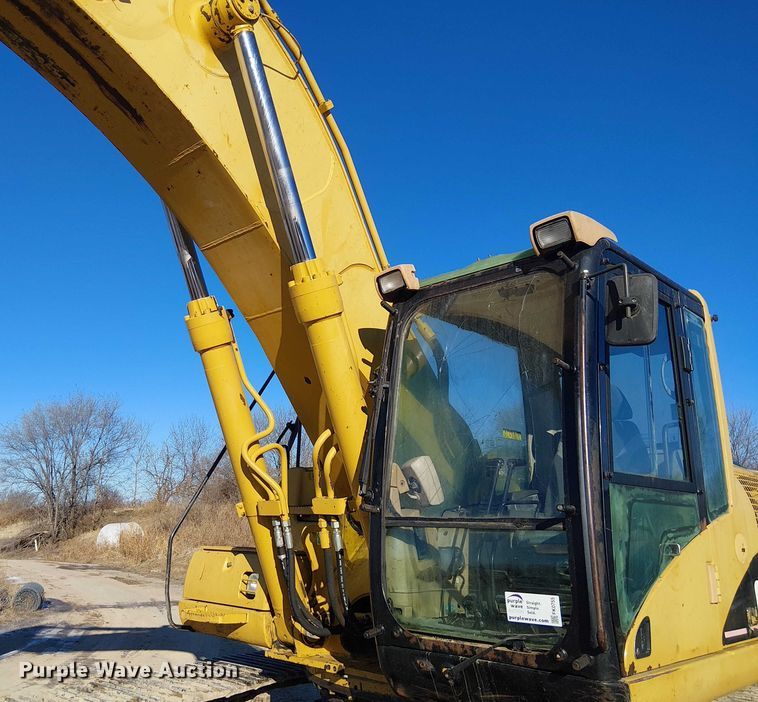 image for item FK0755 2006 Caterpillar 330C excavator