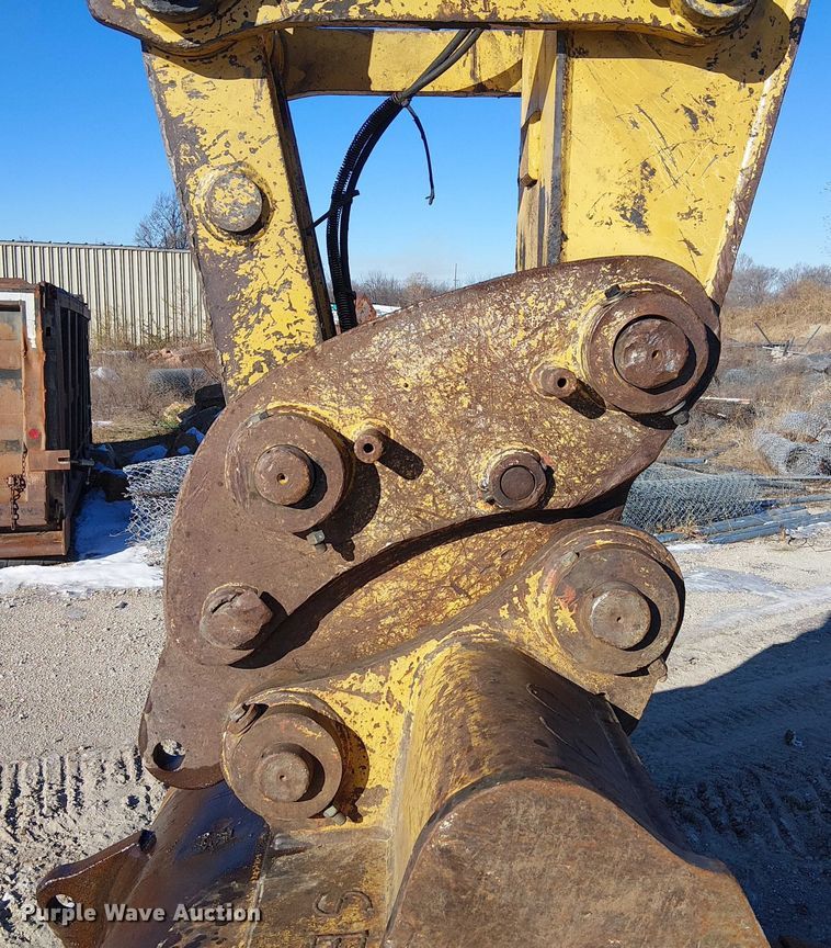 image for item FK0755 2006 Caterpillar 330C excavator