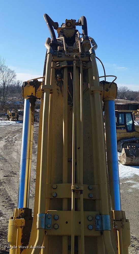 image for item FK0755 2006 Caterpillar 330C excavator