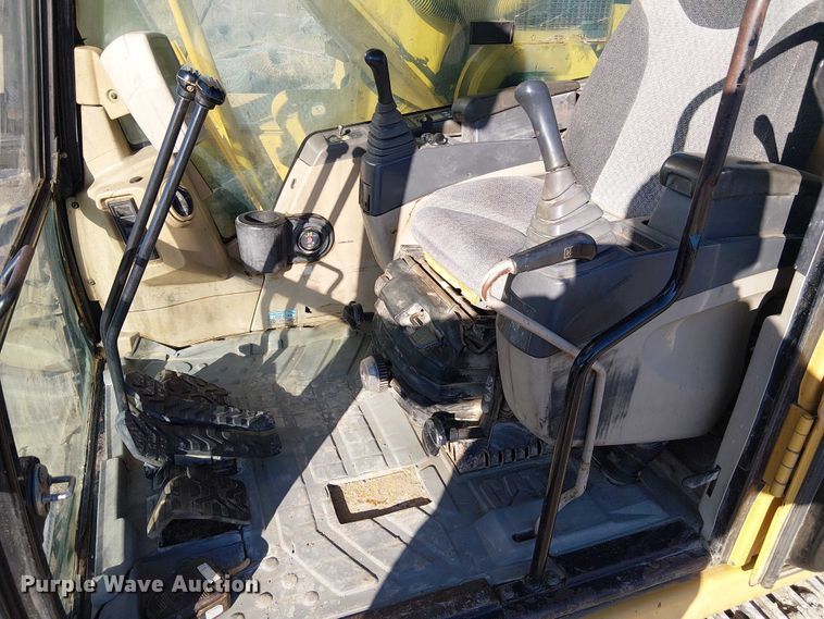 image for item FK0755 2006 Caterpillar 330C excavator