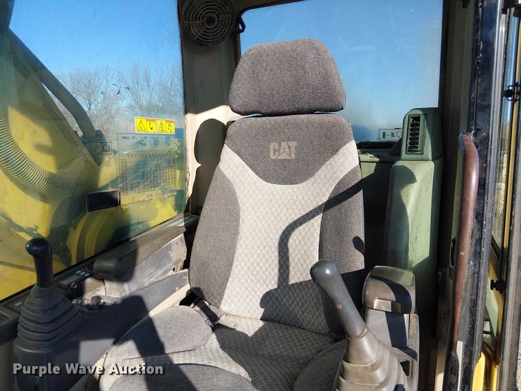 image for item FK0755 2006 Caterpillar 330C excavator