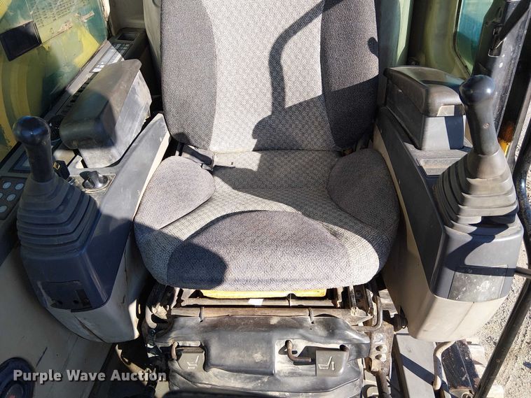 image for item FK0755 2006 Caterpillar 330C excavator