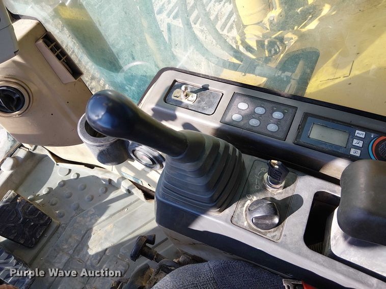 image for item FK0755 2006 Caterpillar 330C excavator