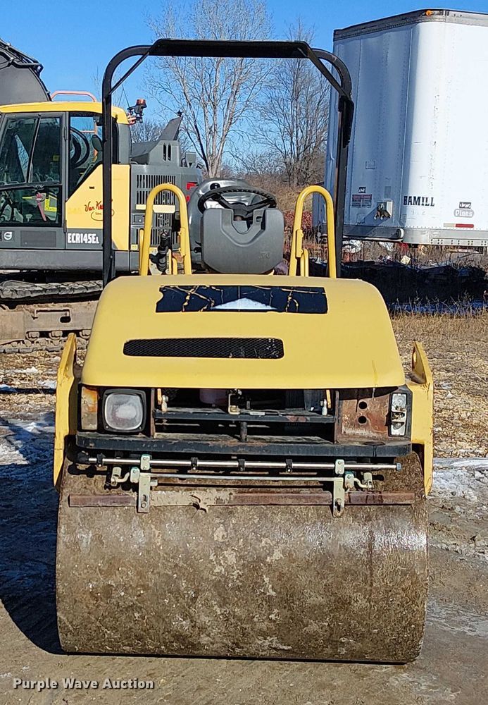 image for item FK0756 2006 Caterpillar CB-335E combination roller