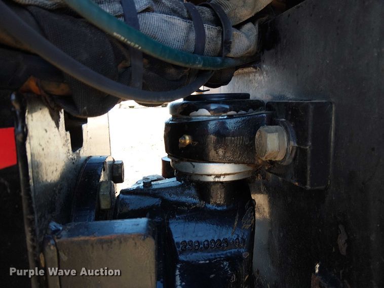 image for item FK0756 2006 Caterpillar CB-335E combination roller