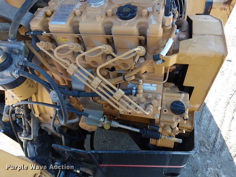 image for item FK0756 2006 Caterpillar CB-335E combination roller