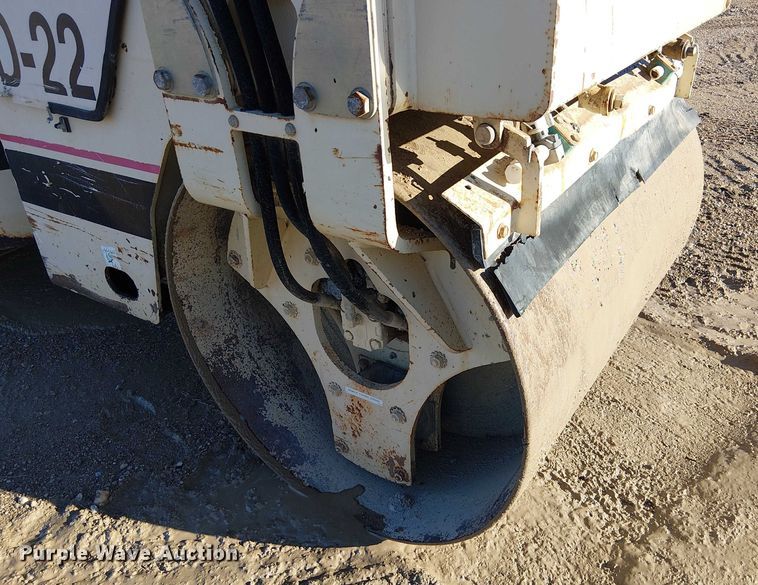 image for item FK0757 1995 Ingersoll Rand DD-22 double drum vibratory roller