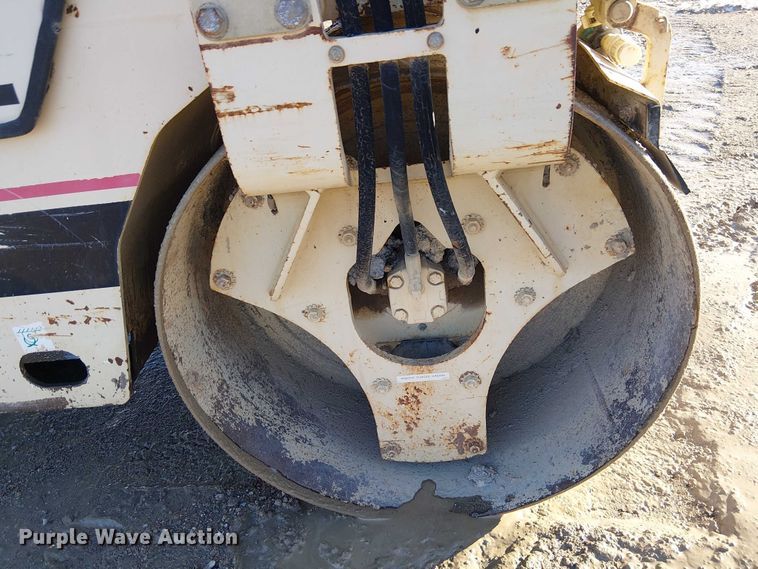 image for item FK0757 1995 Ingersoll Rand DD-22 double drum vibratory roller