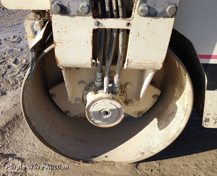 image for item FK0757 1995 Ingersoll Rand DD-22 double drum vibratory roller