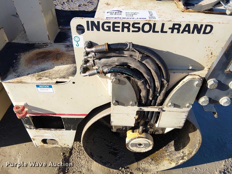 image for item FK0757 1995 Ingersoll Rand DD-22 double drum vibratory roller