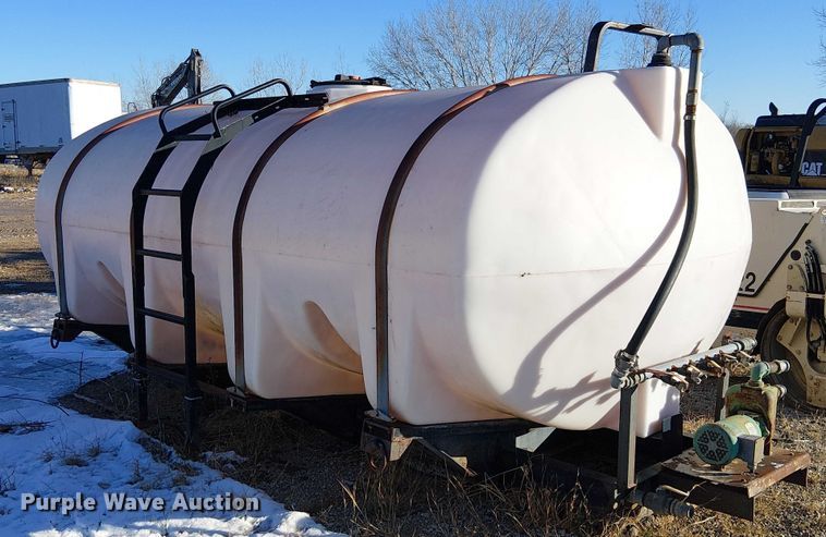 image for item FK0758 Water tank bed