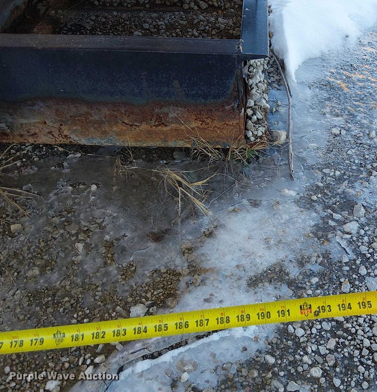 image for item FK0758 Water tank bed