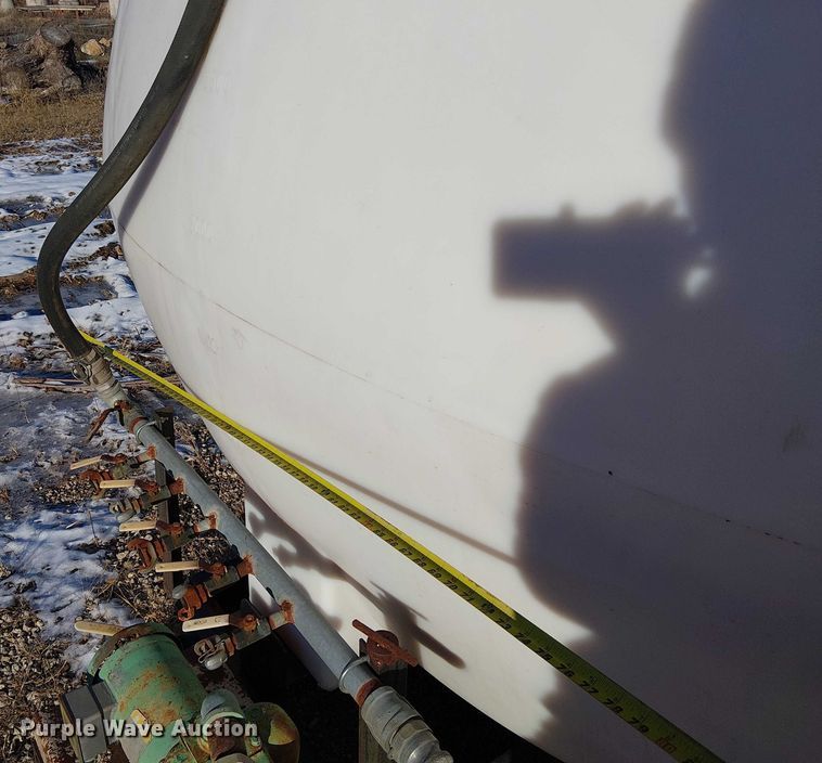 image for item FK0758 Water tank bed