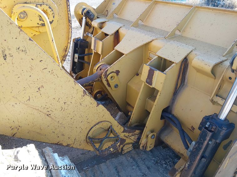 image for item FK0759 2006 Caterpillar 963C track loader