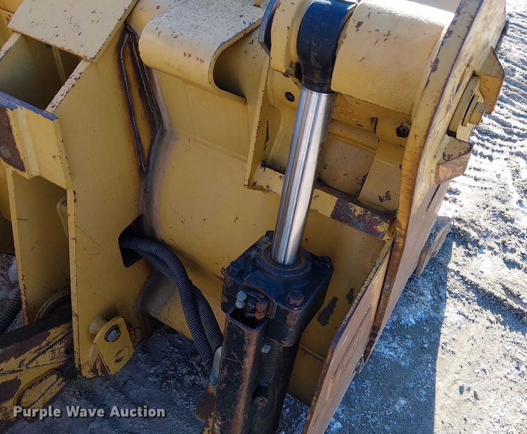 image for item FK0759 2006 Caterpillar 963C track loader