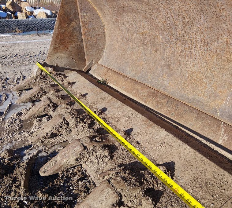 image for item FK0759 2006 Caterpillar 963C track loader