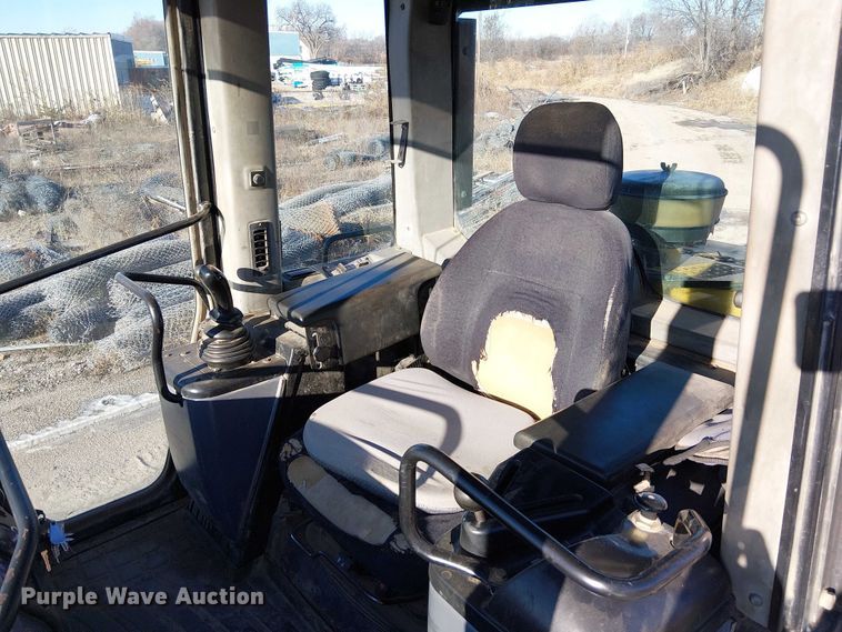 image for item FK0759 2006 Caterpillar 963C track loader