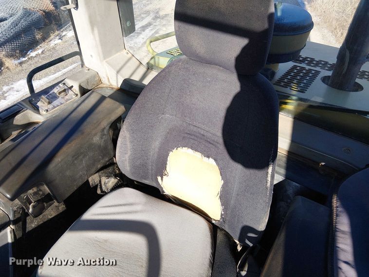 image for item FK0759 2006 Caterpillar 963C track loader