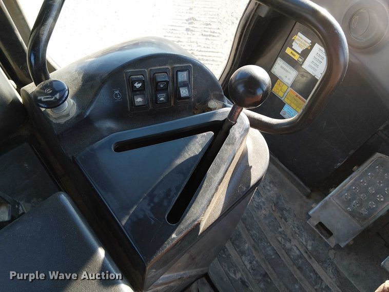 image for item FK0759 2006 Caterpillar 963C track loader