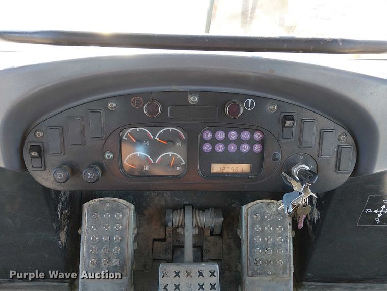 image for item FK0759 2006 Caterpillar 963C track loader