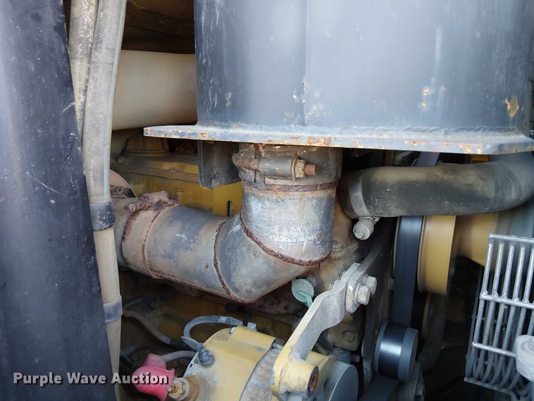 image for item FK0759 2006 Caterpillar 963C track loader