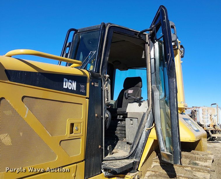 image for item FK0761 2014 Caterpillar D6N XL dozer