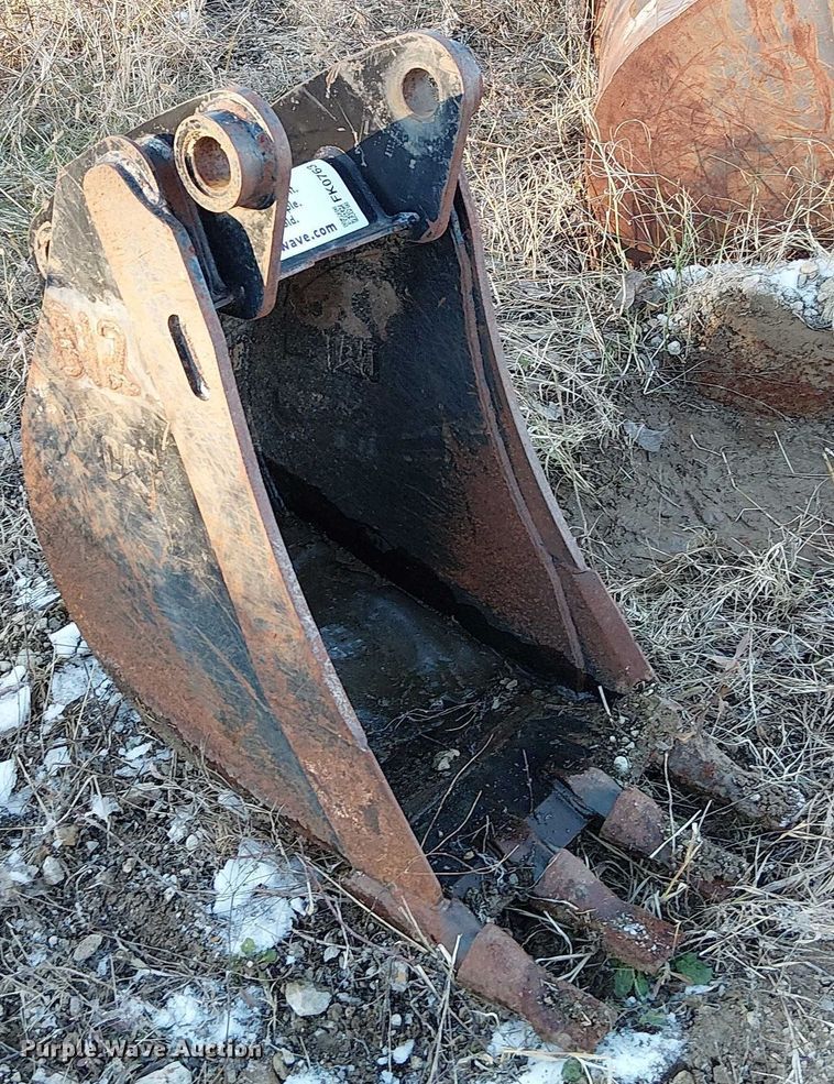 image for item FK0763 Caterpillar mini excavator bucket