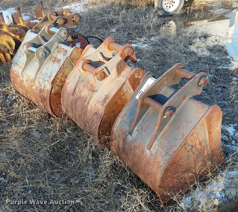 image for item FK0766 (3) Volvo mini excavator buckets