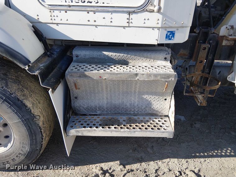 image for item FK0767 2008 Kenworth T880 ready mix truck