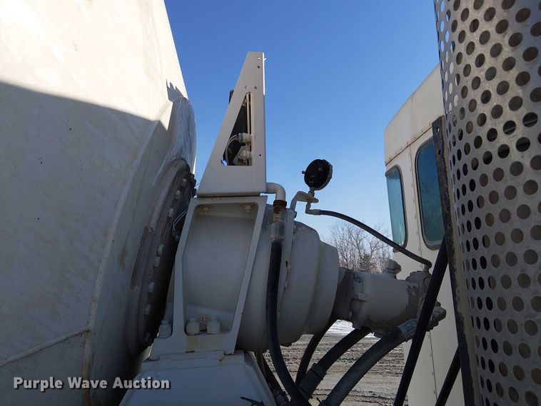 image for item FK0767 2008 Kenworth T880 ready mix truck