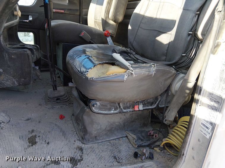 image for item FK0767 2008 Kenworth T880 ready mix truck