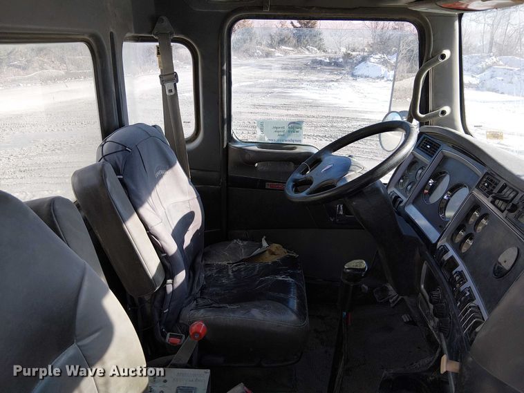 image for item FK0767 2008 Kenworth T880 ready mix truck