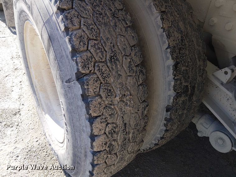 image for item FK0767 2008 Kenworth T880 ready mix truck