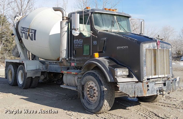 image for item FK0768 2004 Kenworth T800 ready mix truck