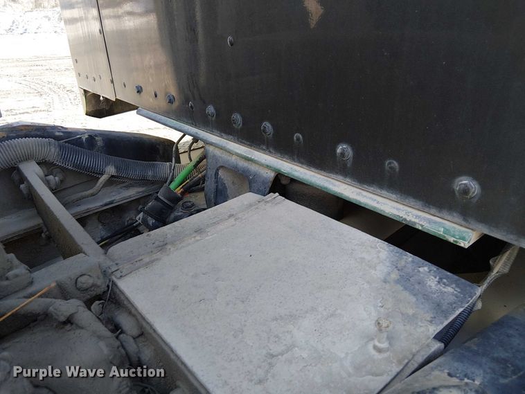 image for item FK0768 2004 Kenworth T800 ready mix truck