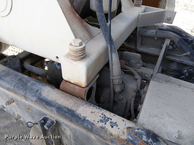 image for item FK0768 2004 Kenworth T800 ready mix truck