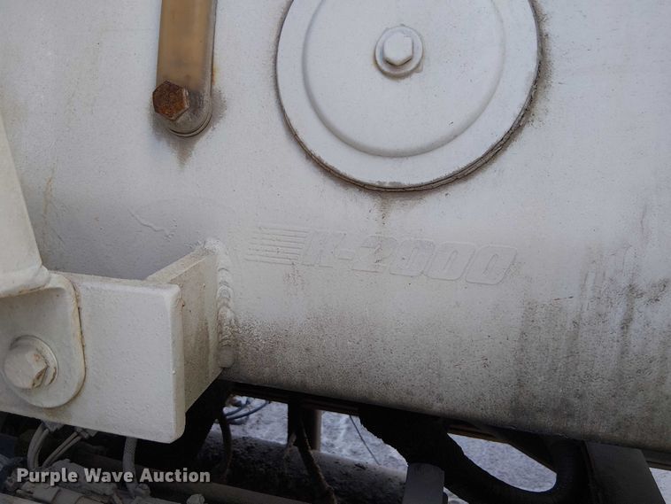 image for item FK0768 2004 Kenworth T800 ready mix truck