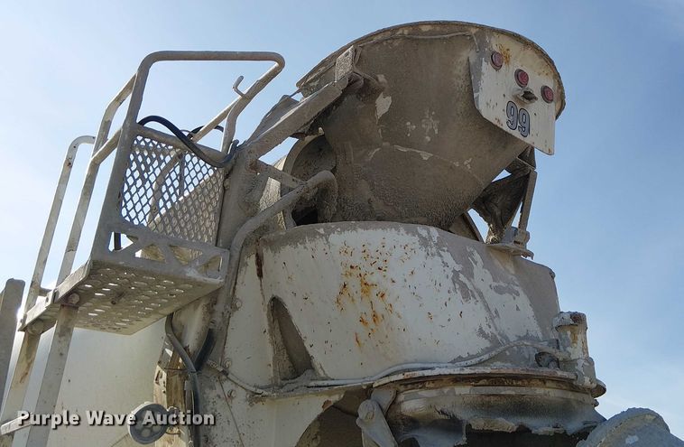 image for item FK0768 2004 Kenworth T800 ready mix truck