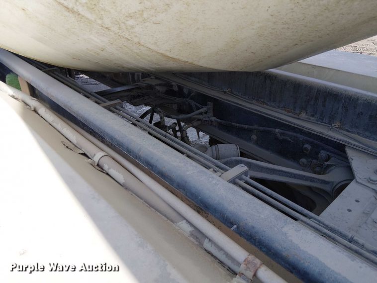 image for item FK0768 2004 Kenworth T800 ready mix truck