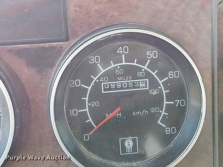 image for item FK0768 2004 Kenworth T800 ready mix truck